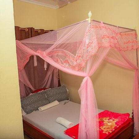 Africa Natural Tours - Kilimanjaro White House Hotel Moshi Zewnętrze zdjęcie