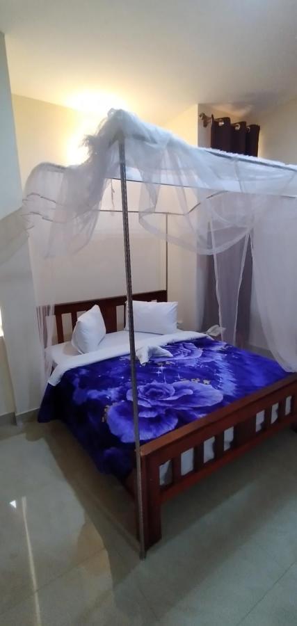 Africa Natural Tours - Kilimanjaro White House Hotel Moshi Zewnętrze zdjęcie