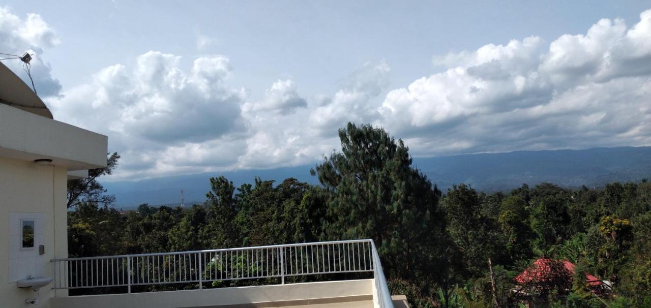 Africa Natural Tours - Kilimanjaro White House Hotel Moshi Zewnętrze zdjęcie