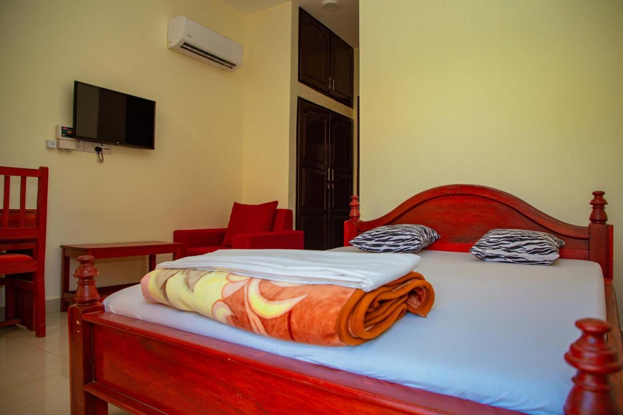 Africa Natural Tours - Kilimanjaro White House Hotel Moshi Zewnętrze zdjęcie