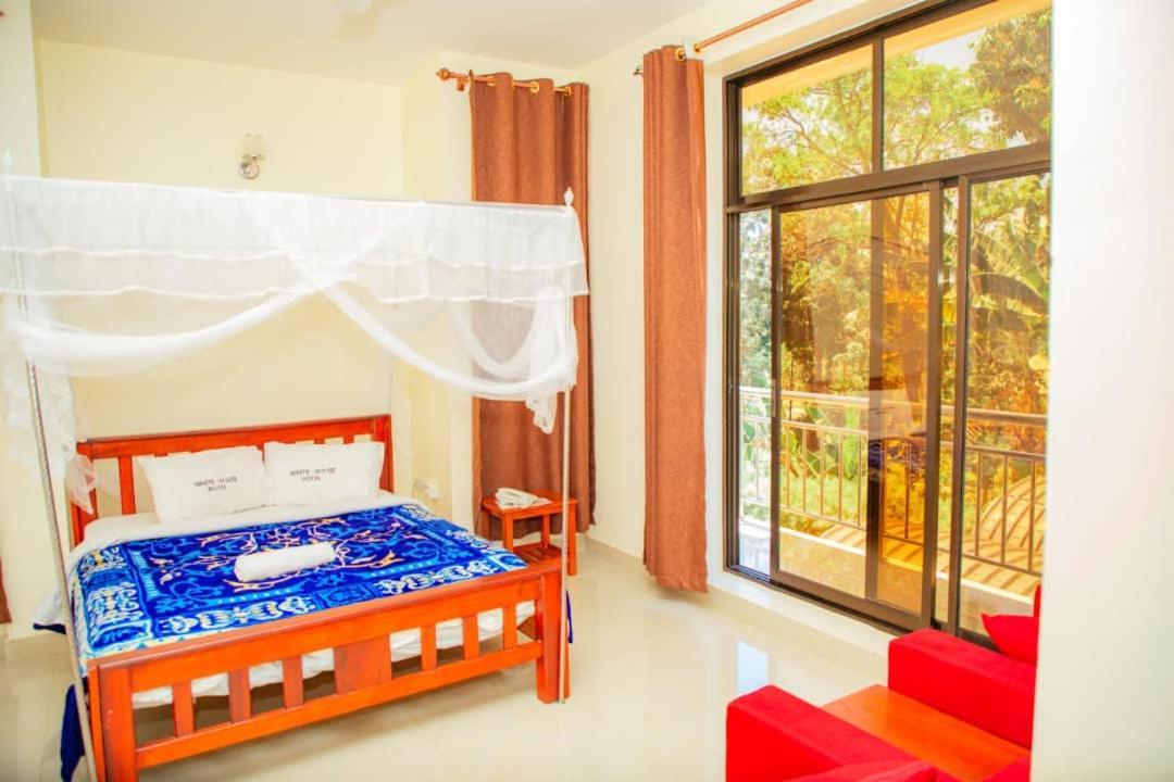 Africa Natural Tours - Kilimanjaro White House Hotel Moshi Zewnętrze zdjęcie