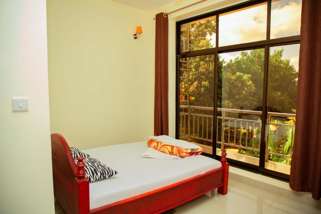 Africa Natural Tours - Kilimanjaro White House Hotel Moshi Zewnętrze zdjęcie
